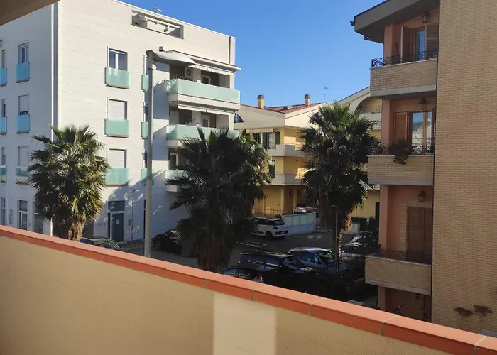 Casa Felix * ג'וליאנובה